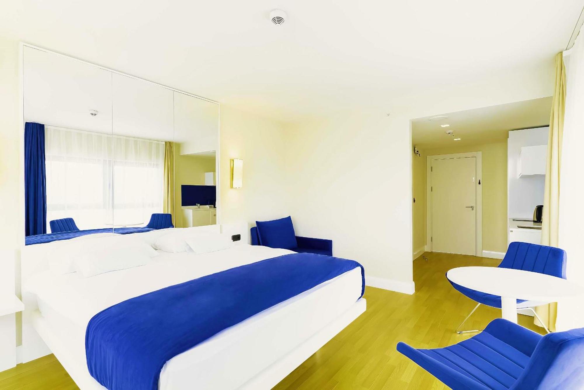 Orbi City Hotel With Sea View Batum Dış mekan fotoğraf
