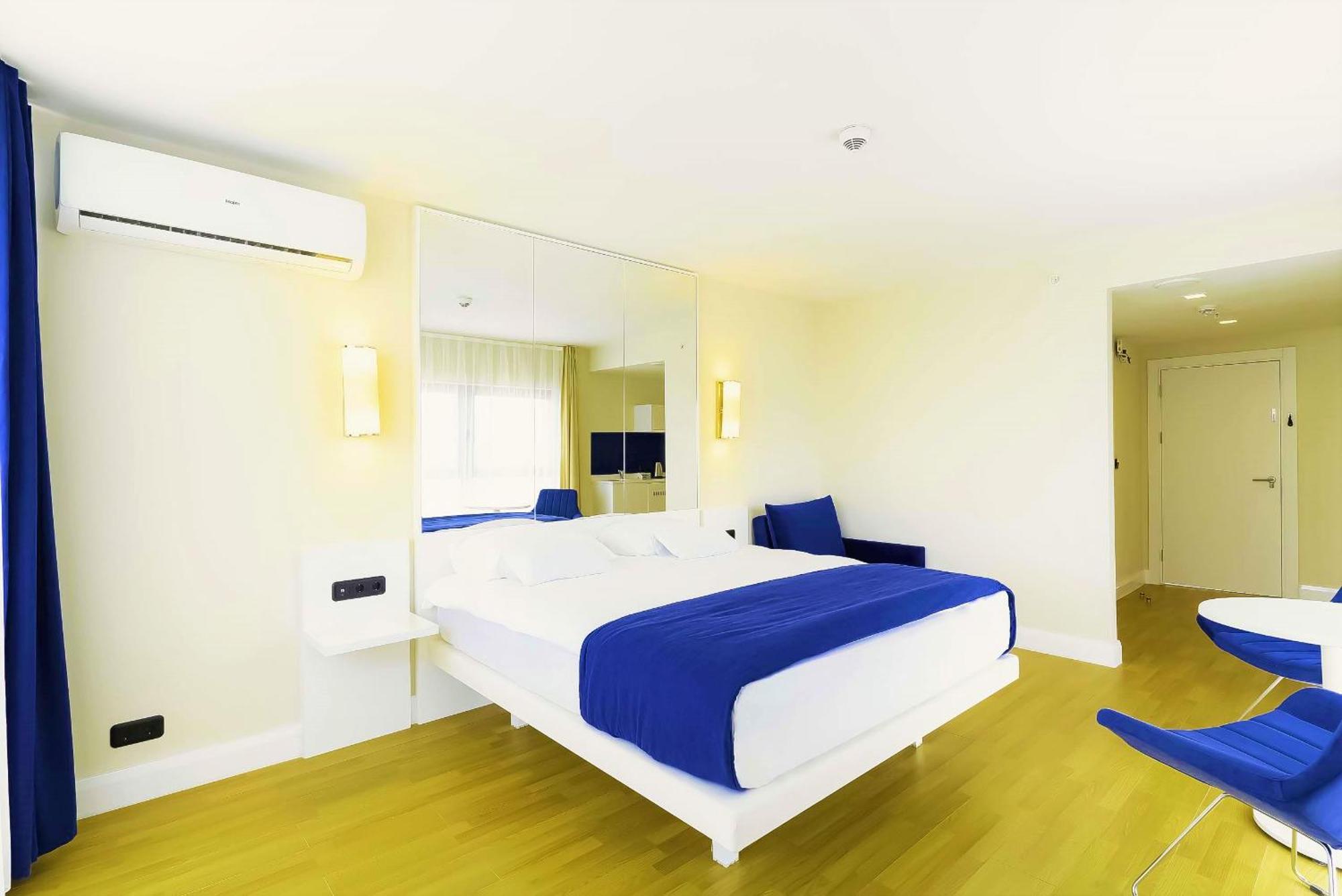 Orbi City Hotel With Sea View Batum Dış mekan fotoğraf