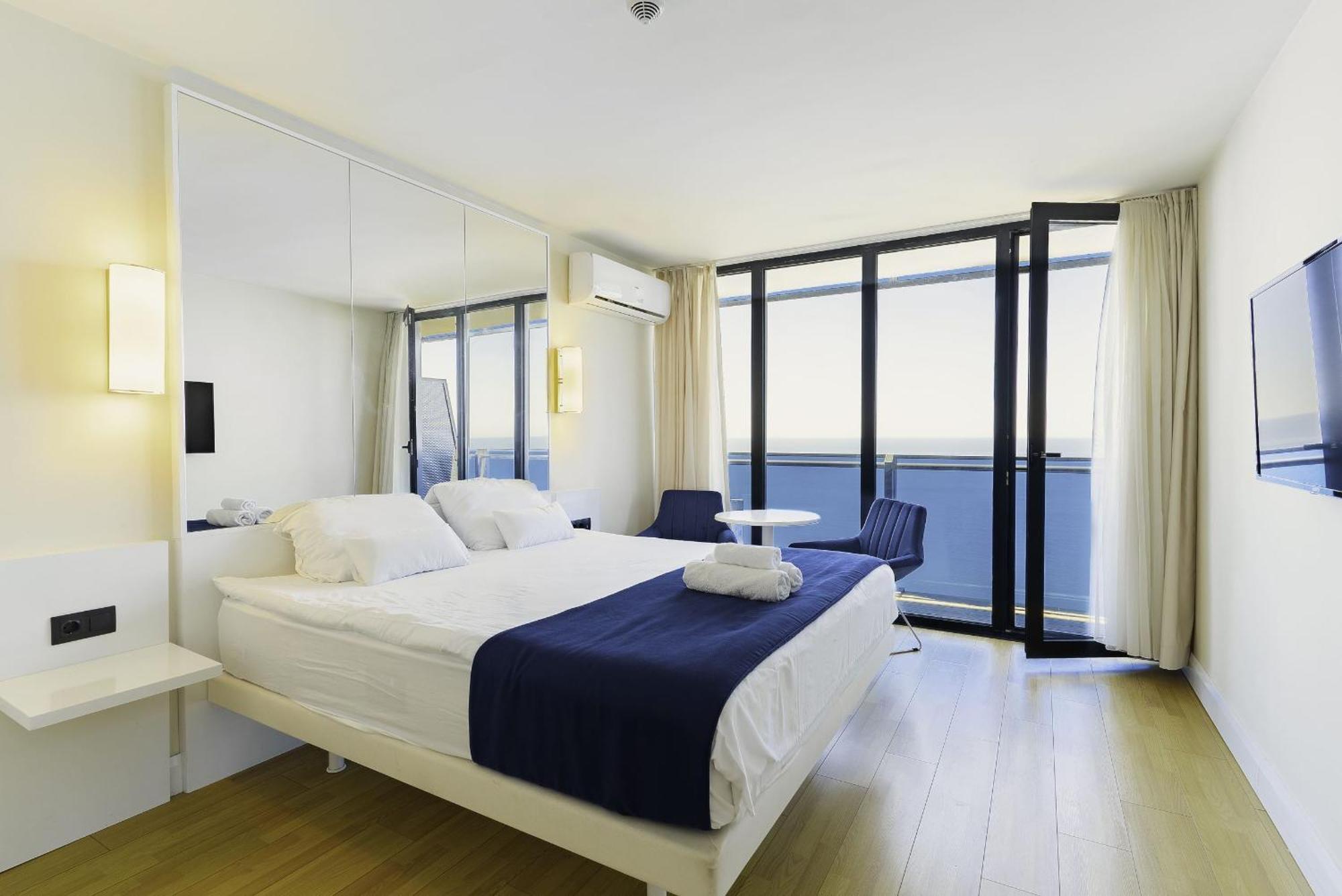 Orbi City Hotel With Sea View Batum Dış mekan fotoğraf